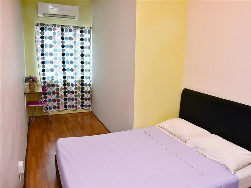 A Pousada Harbourside Backpackers Sandakan Exterior foto